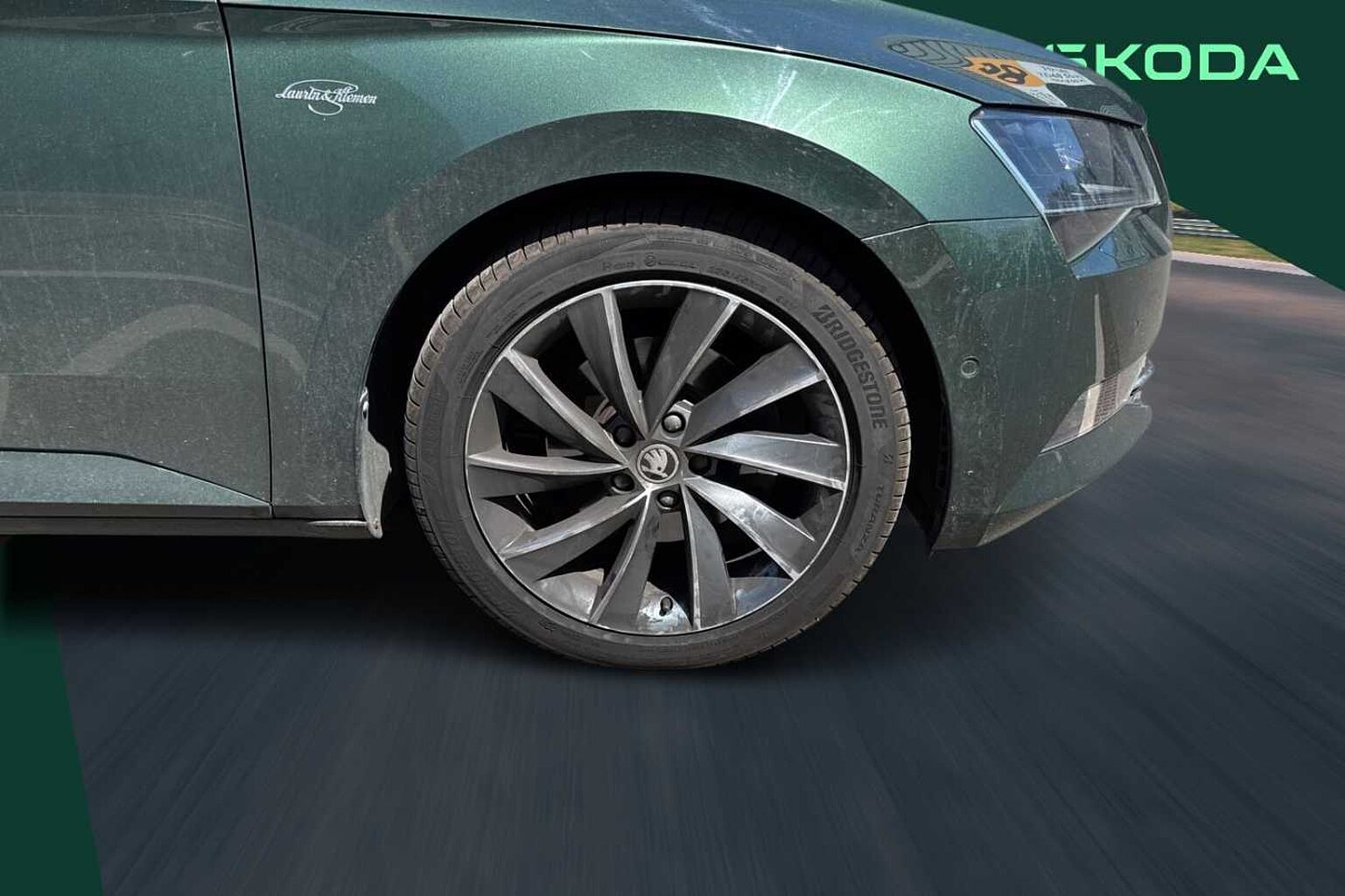 SKODA Superb 2.0 TDI Laurin & Klement Estate 5dr Diesel DSG Euro 6 (s/s) (190 ps)