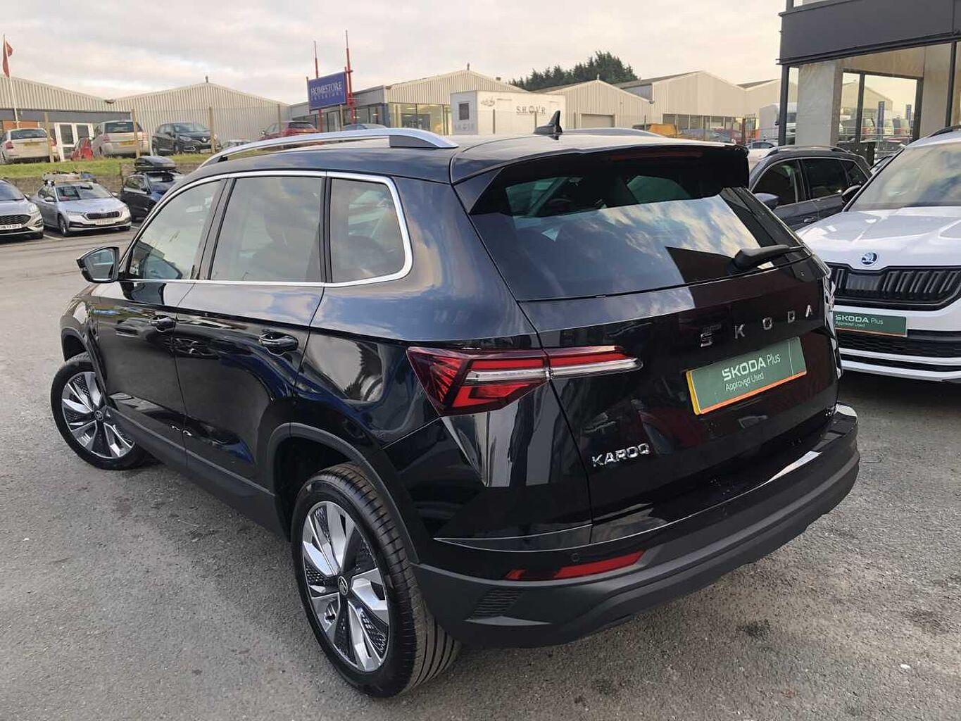 SKODA Karoq SUV 1.0 TSI (116ps) SE L