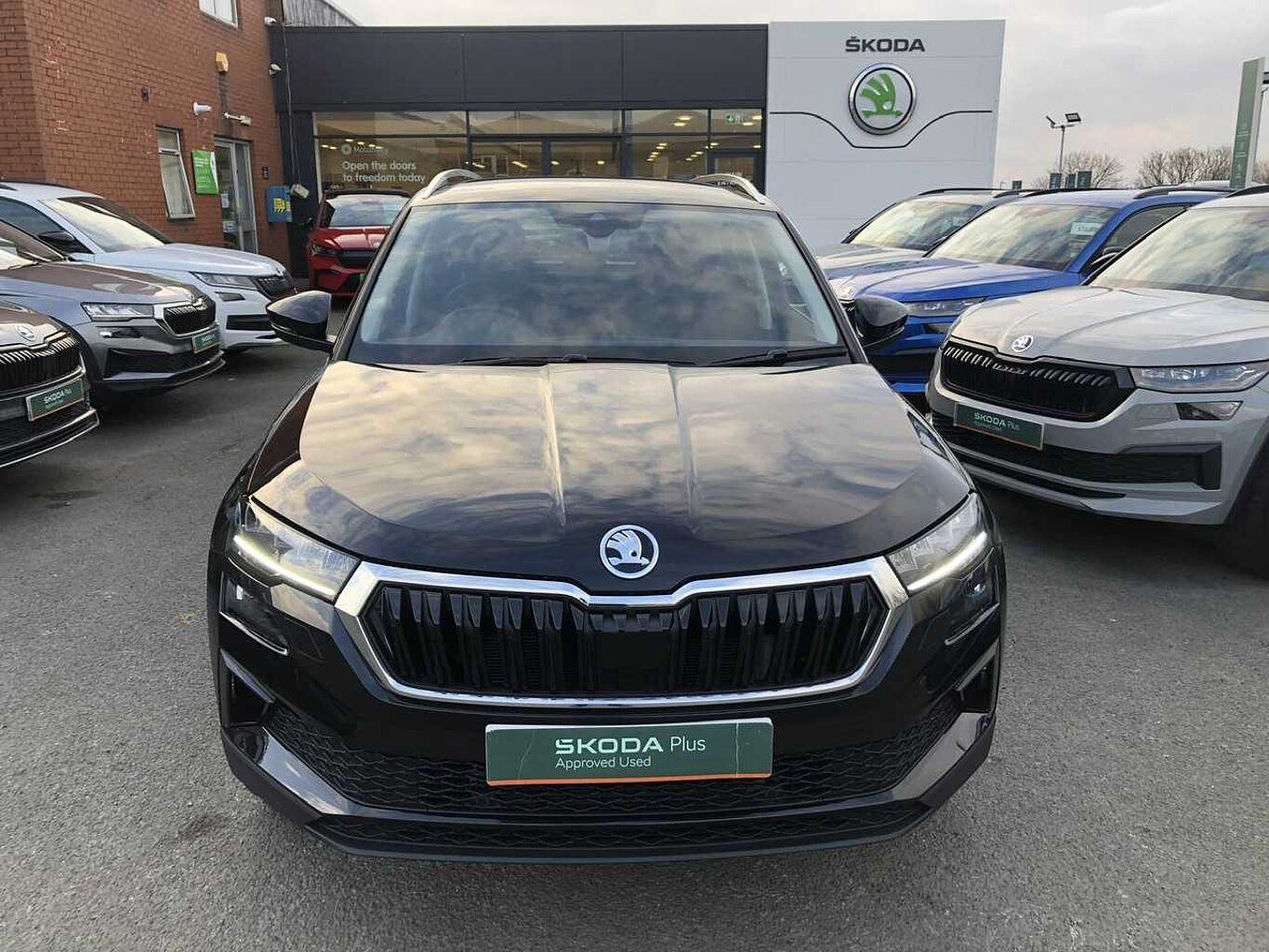 SKODA Karoq SUV 1.0 TSI (116ps) SE L