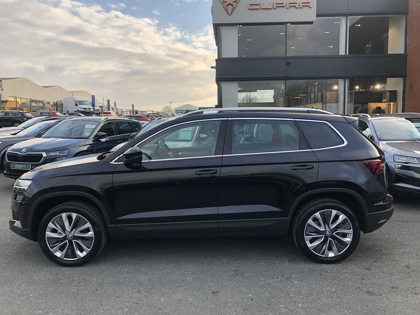 SKODA Karoq SUV 1.0 TSI (116ps) SE L