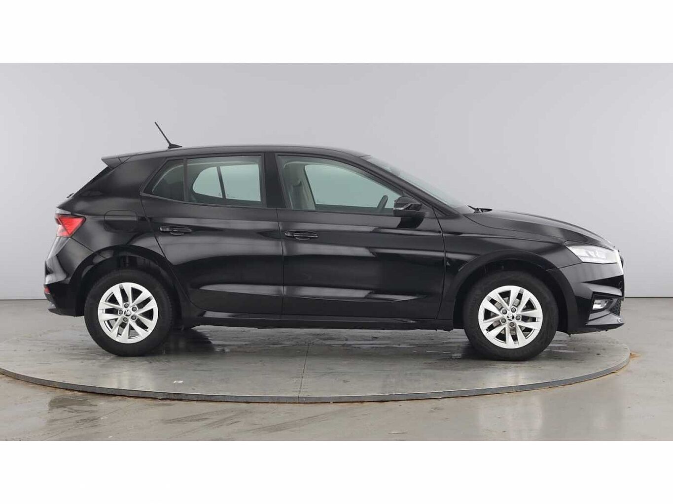 SKODA Fabia 1.0 MPI (80ps) SE Comfort 5-Dr Hatchback