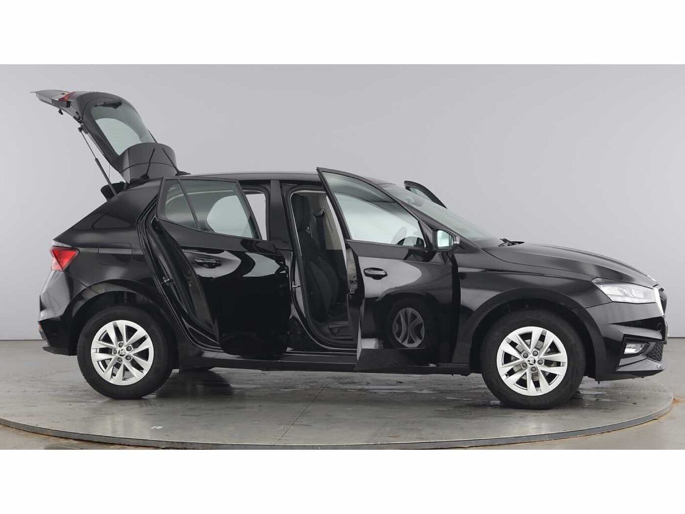SKODA Fabia 1.0 MPI (80ps) SE Comfort 5-Dr Hatchback