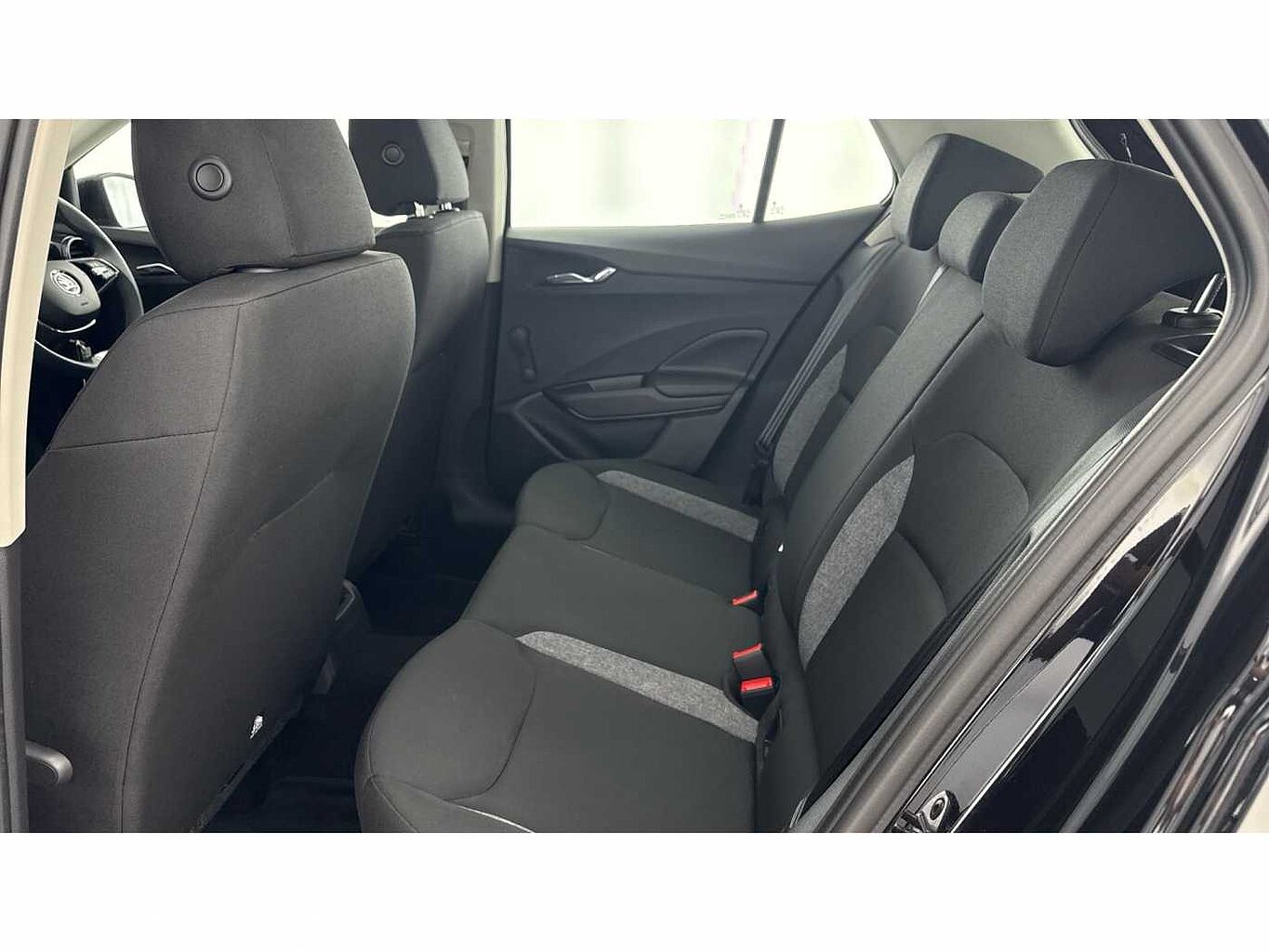 SKODA Fabia 1.0 MPI (80ps) SE Comfort 5-Dr Hatchback