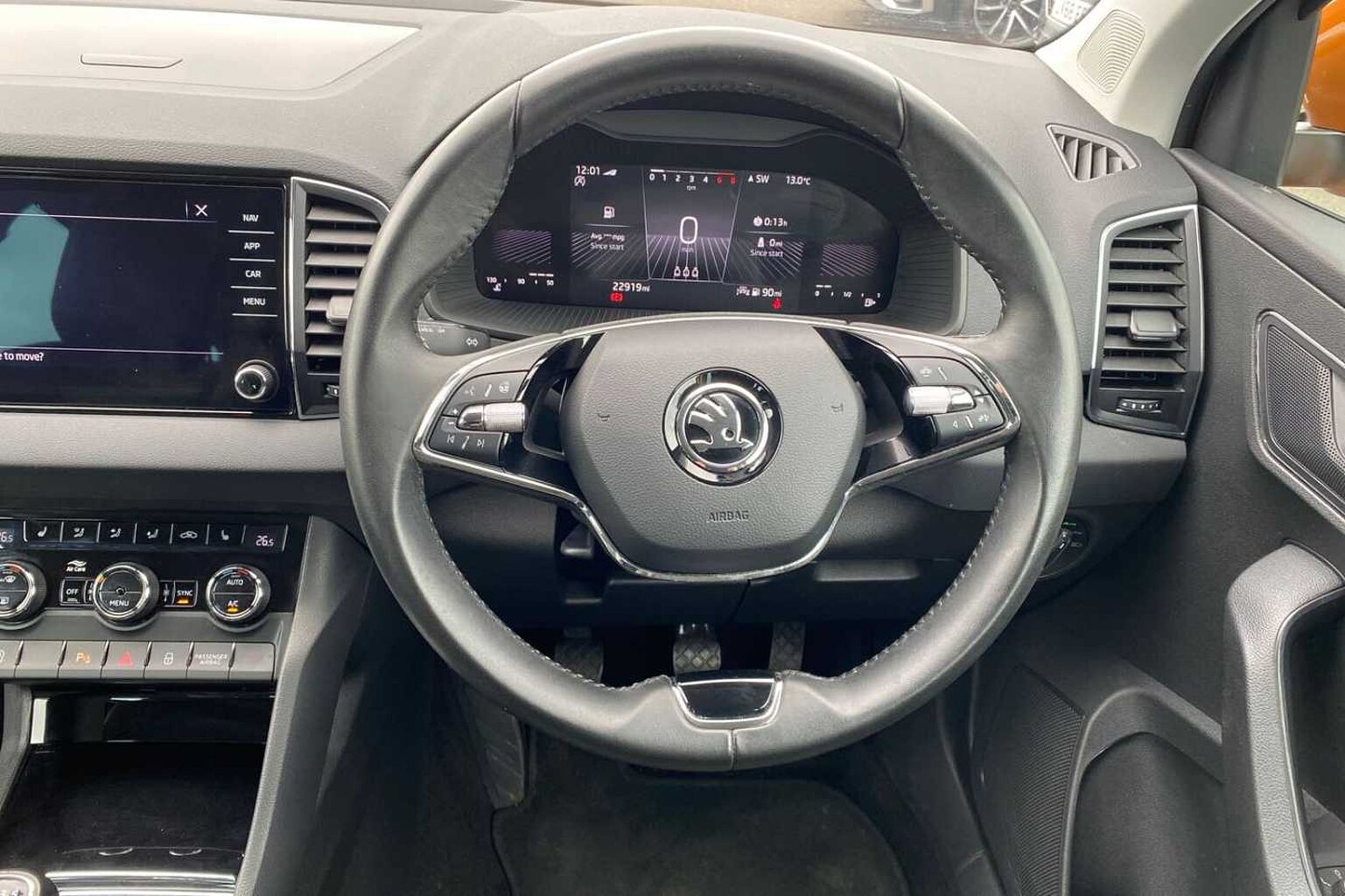 SKODA KAROQ Estate SE L
