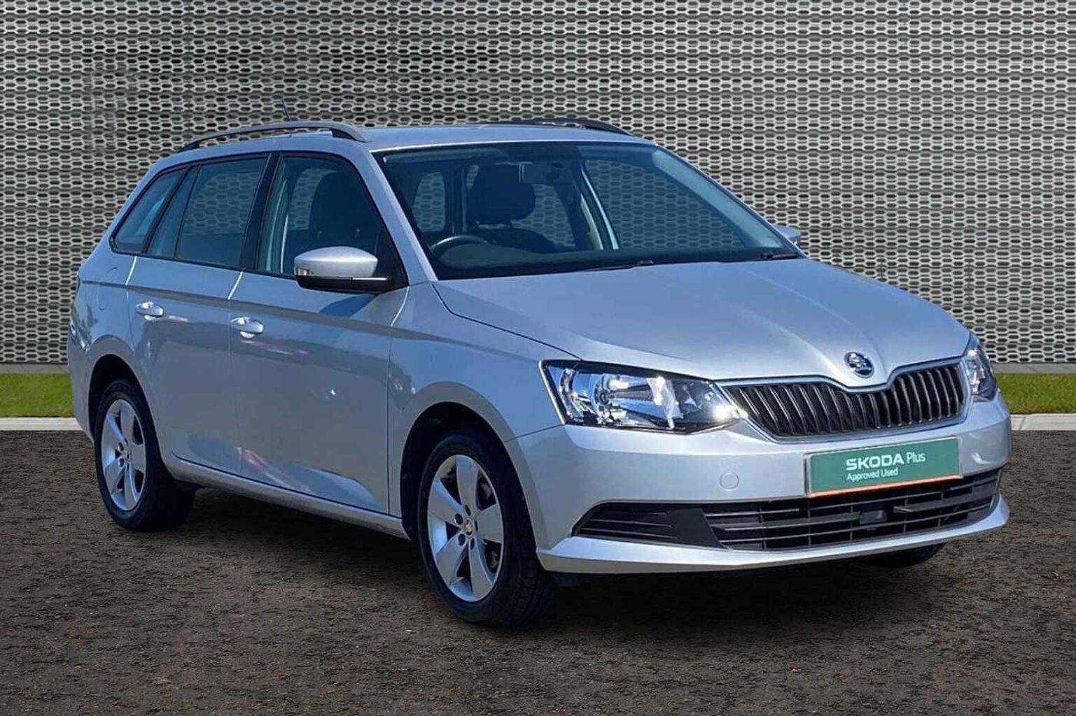SKODA Fabia 1.0 TSI SE (95PS) S/S 5-Dr Estate
