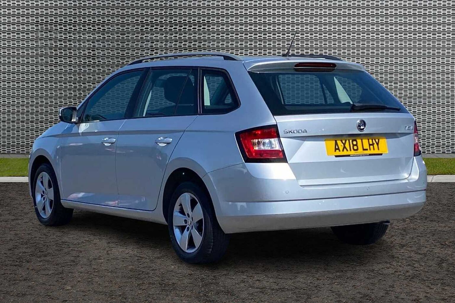 SKODA Fabia 1.0 TSI SE (95PS) S/S 5-Dr Estate