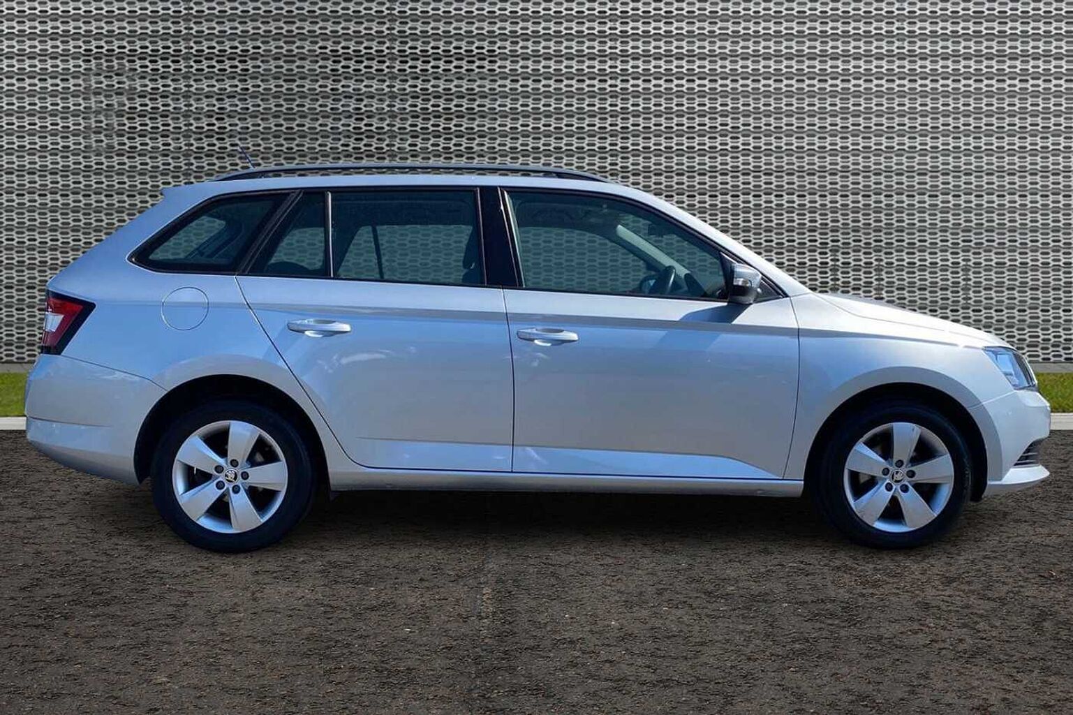 SKODA Fabia 1.0 TSI SE (95PS) S/S 5-Dr Estate