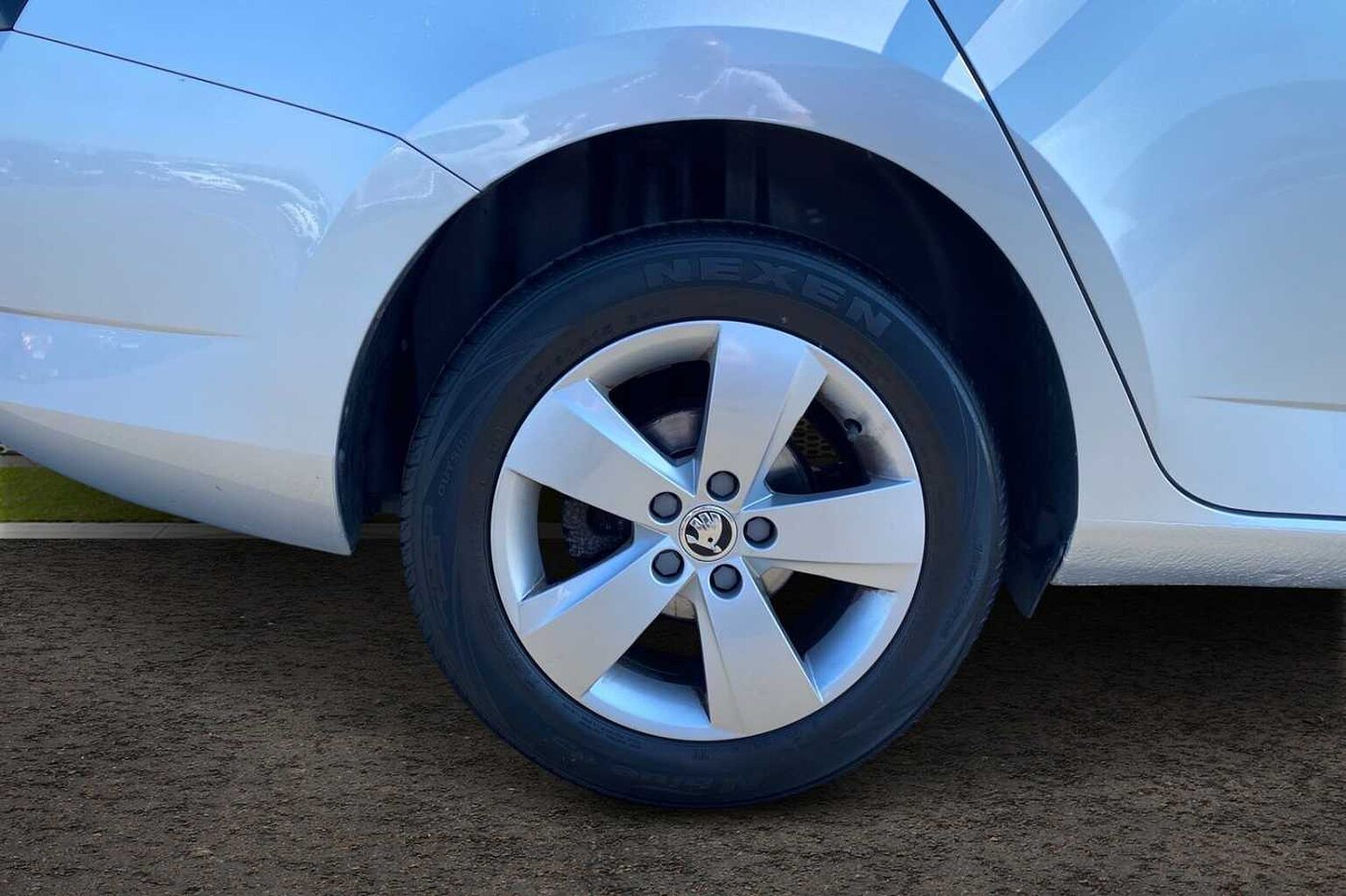 SKODA Fabia 1.0 TSI SE (95PS) S/S 5-Dr Estate