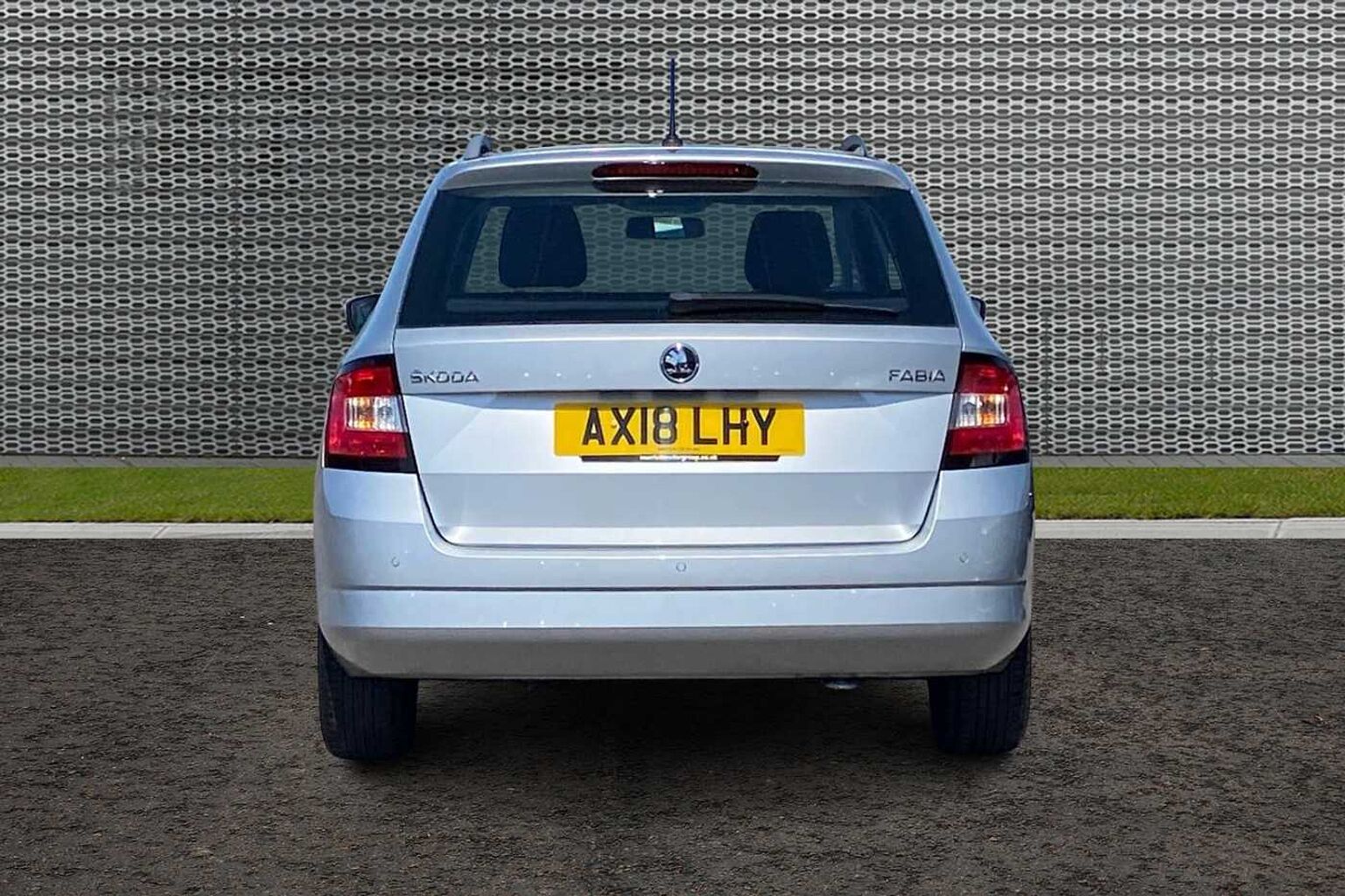 SKODA Fabia 1.0 TSI SE (95PS) S/S 5-Dr Estate