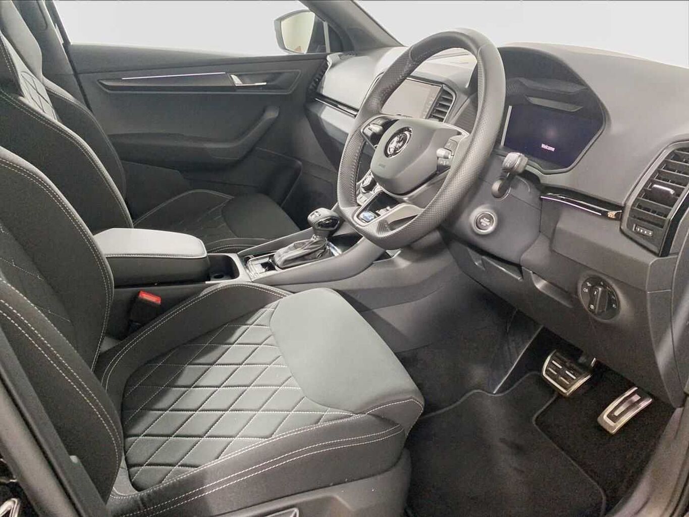 SKODA Karoq SUV 1.5 TSI (150ps) SportLine ACT DSG
