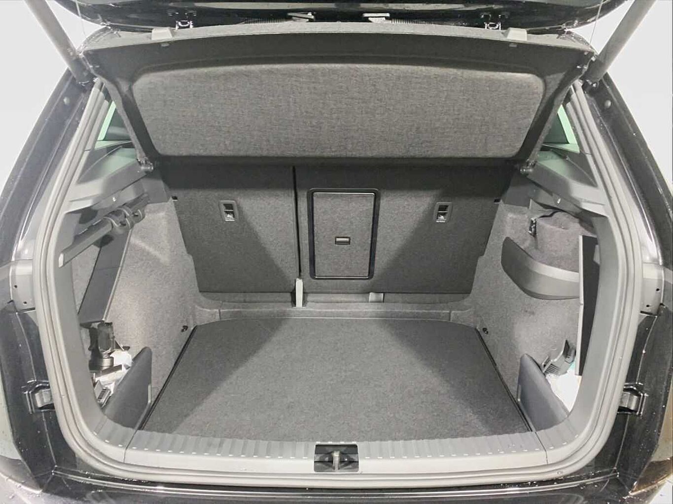 SKODA Karoq SUV 1.5 TSI (150ps) SportLine ACT DSG