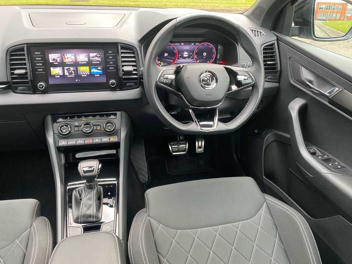 SKODA Karoq SUV 1.5 TSI (150ps) SportLine ACT DSG