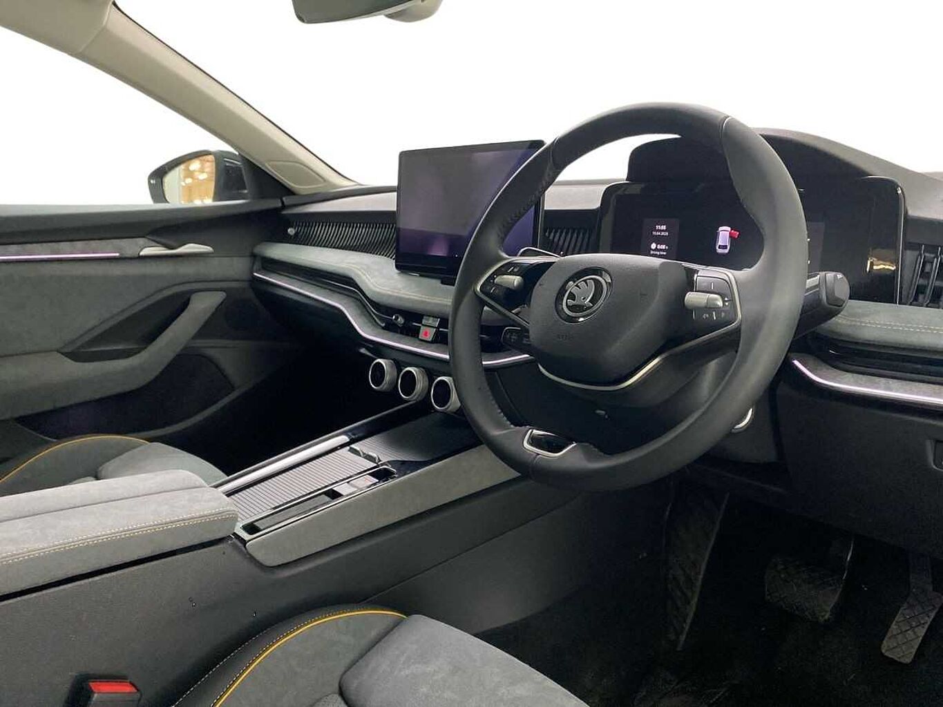 SKODA Superb 2.0 TDI SE Technology 5Dr DSG