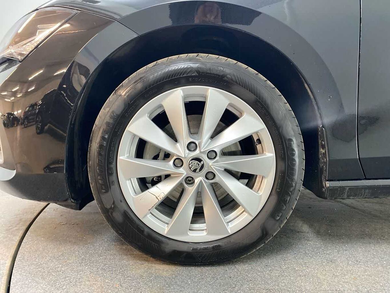 SKODA Superb 2.0 TDI SE Technology 5Dr DSG