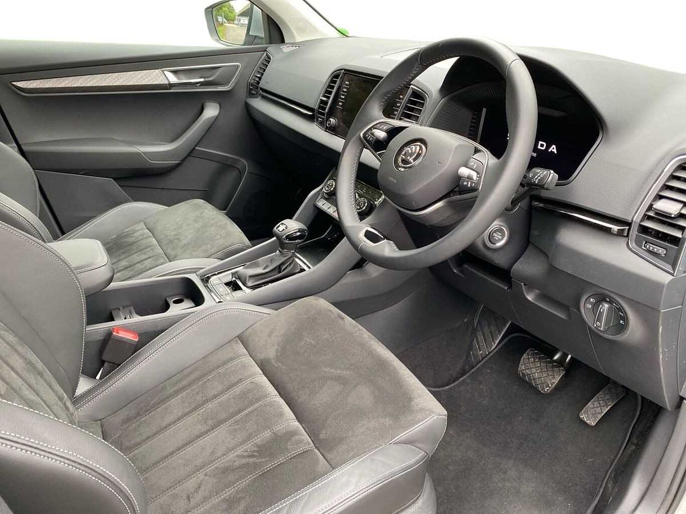 SKODA Karoq 1.5 TSI SE L 5Dr DSG