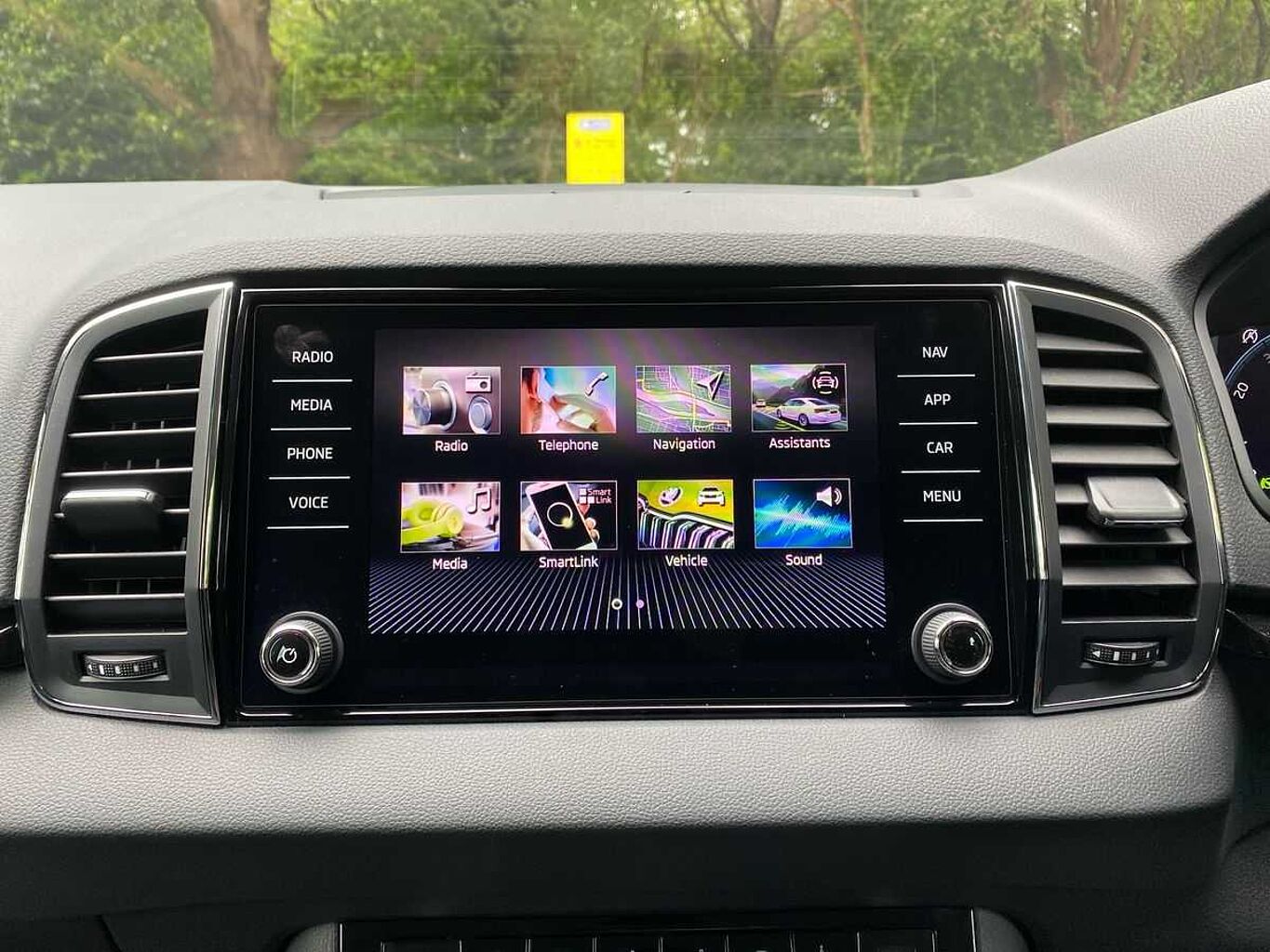 SKODA Karoq 1.5 TSI SE L 5Dr DSG