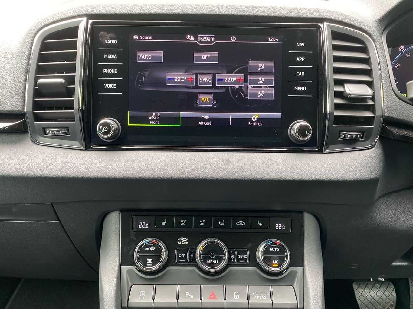 SKODA Karoq 1.5 TSI SE L 5Dr DSG