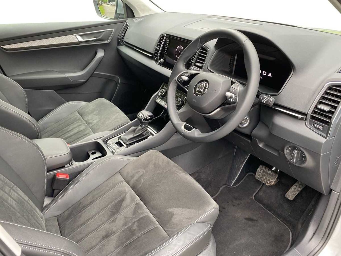 SKODA Karoq 1.5 TSI SE L 5Dr DSG