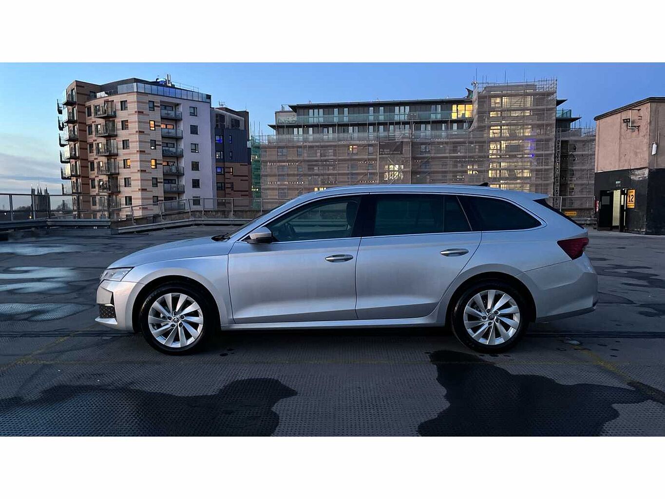 SKODA OCTAVIA Estate First Edition 1.5 TSI 150 PS 6G Man