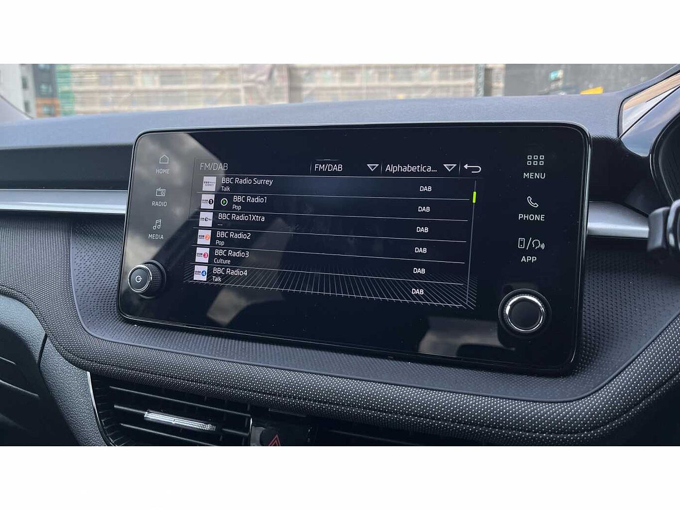 SKODA FABIA Hatch Design Edition 1.0 TSI 116 PS DSG