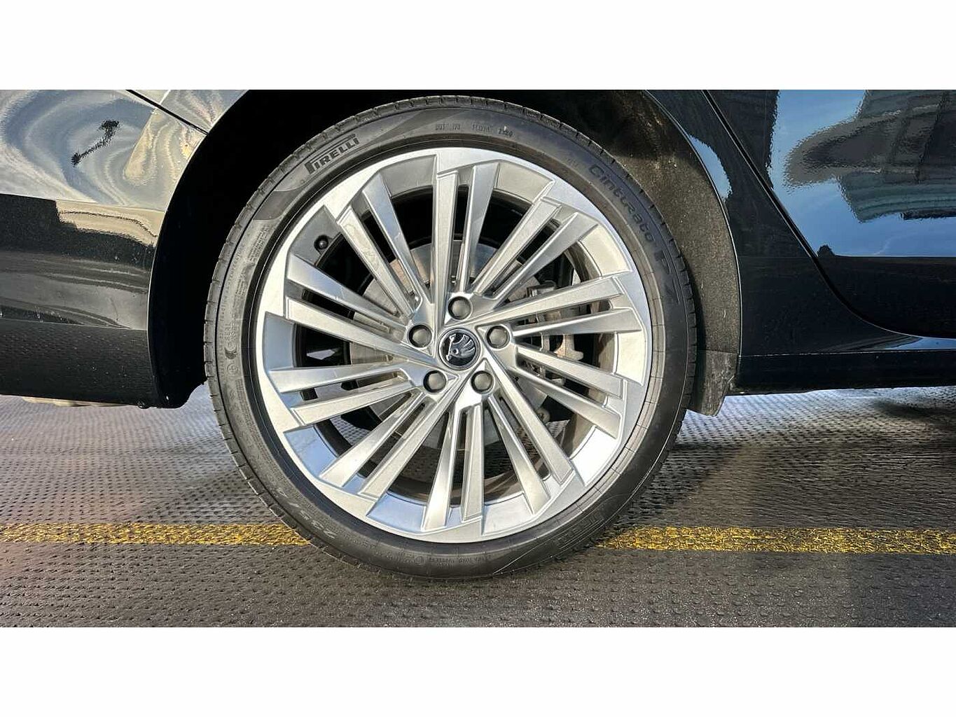 SKODA SUPERB Estate L&K 2.0 TSI 265 PS 4x4 DSG