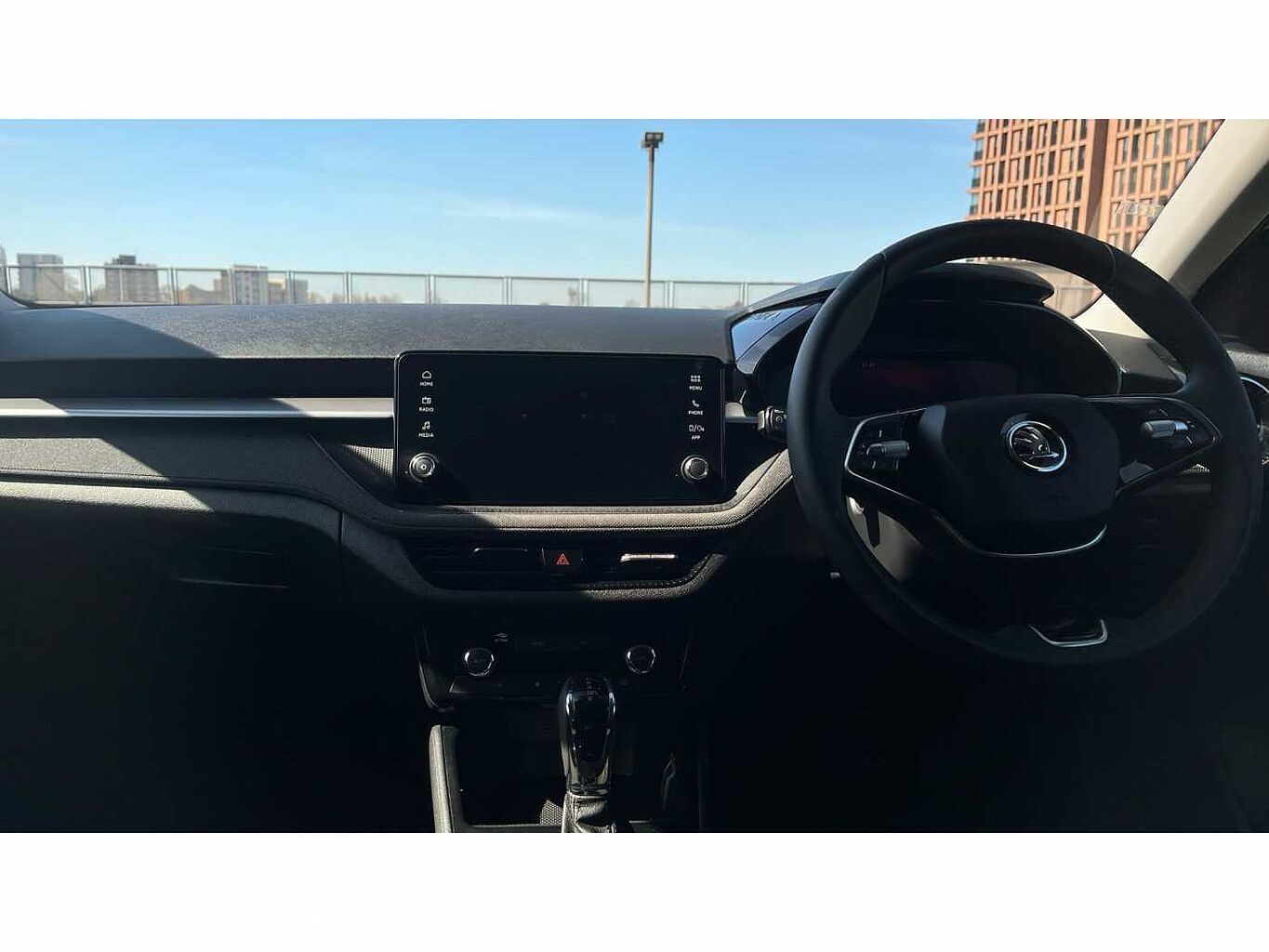SKODA FABIA Hatch Design Edition 1.0 TSI 116 PS DSG