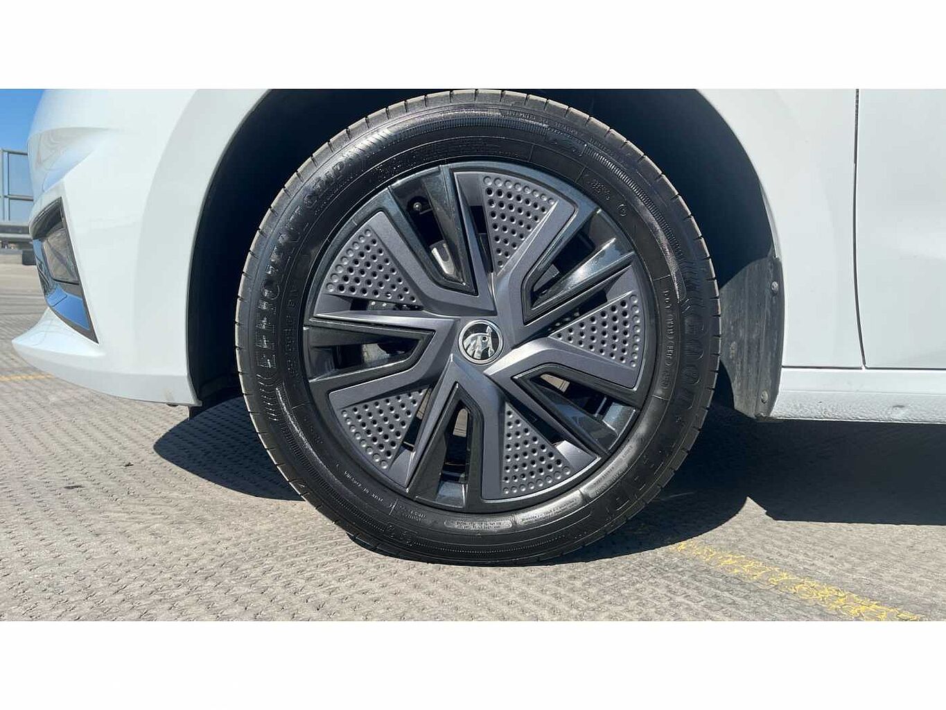 SKODA FABIA Hatch Design Edition 1.0 TSI 116 PS DSG
