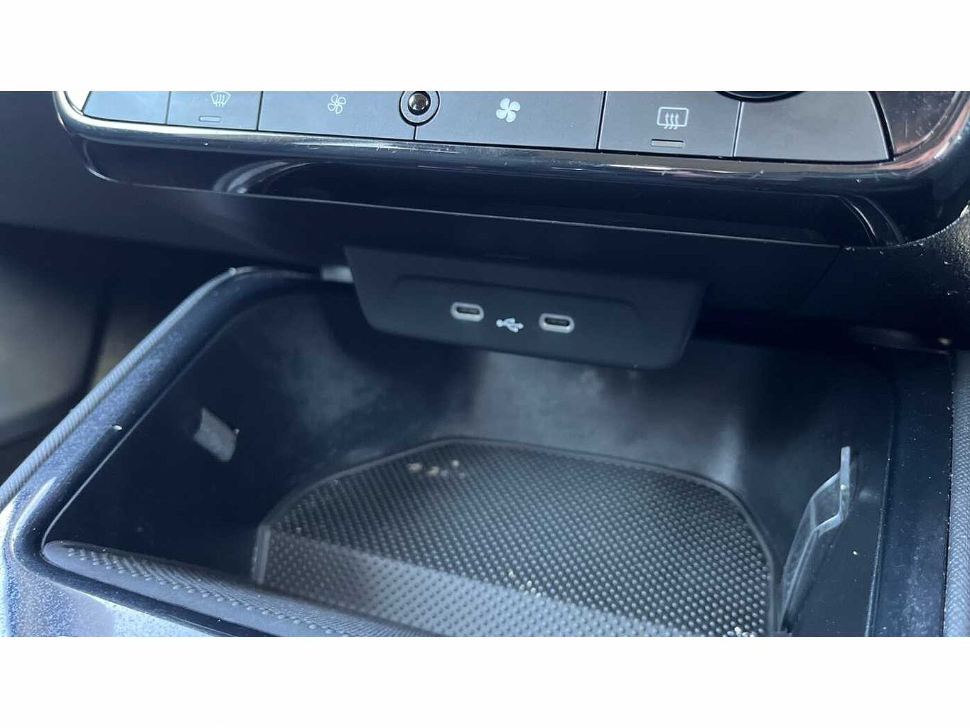 SKODA FABIA Hatch Design Edition 1.0 TSI 116 PS DSG