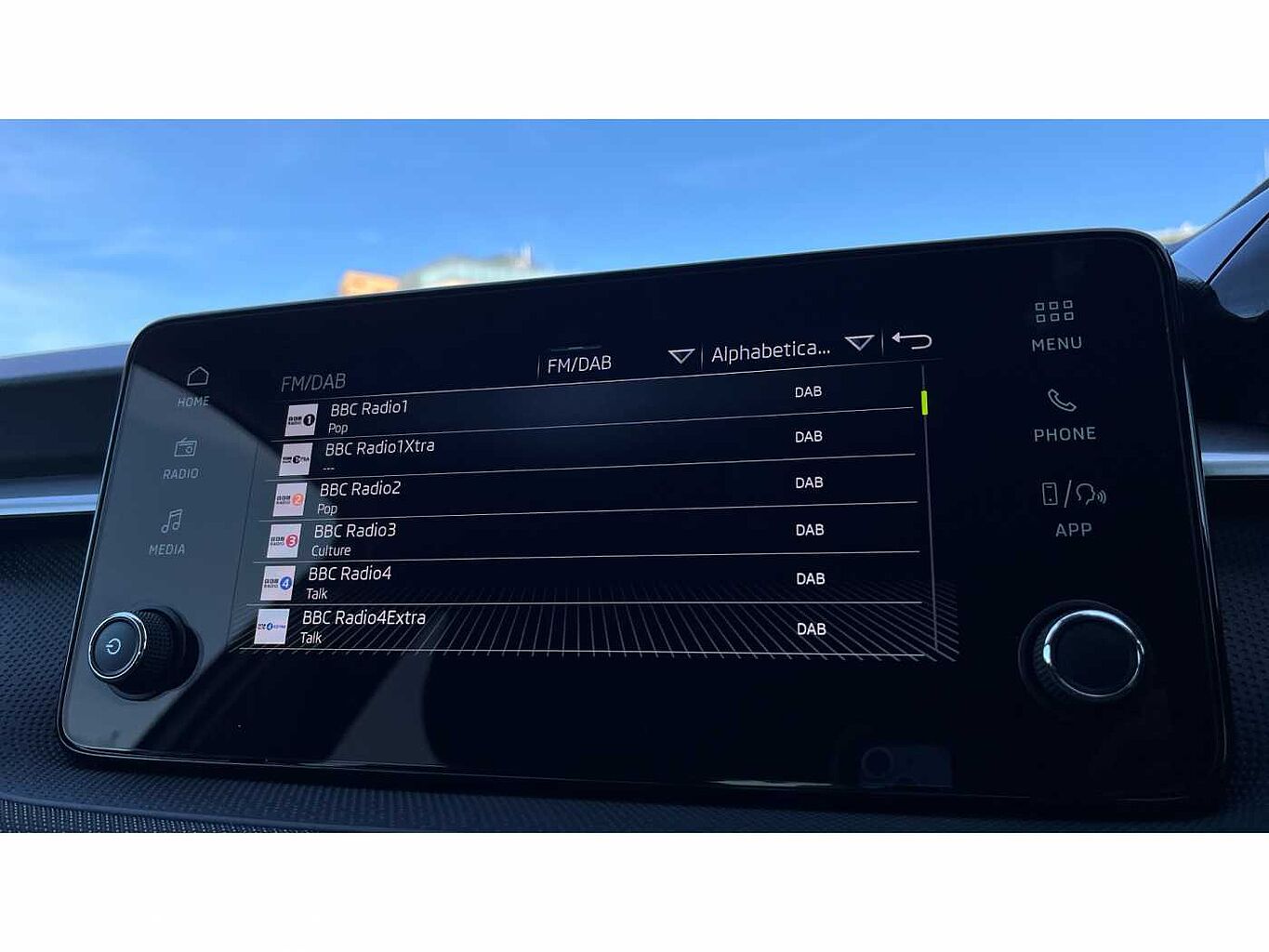 SKODA FABIA Hatch Design Edition 1.0 TSI 116 PS DSG