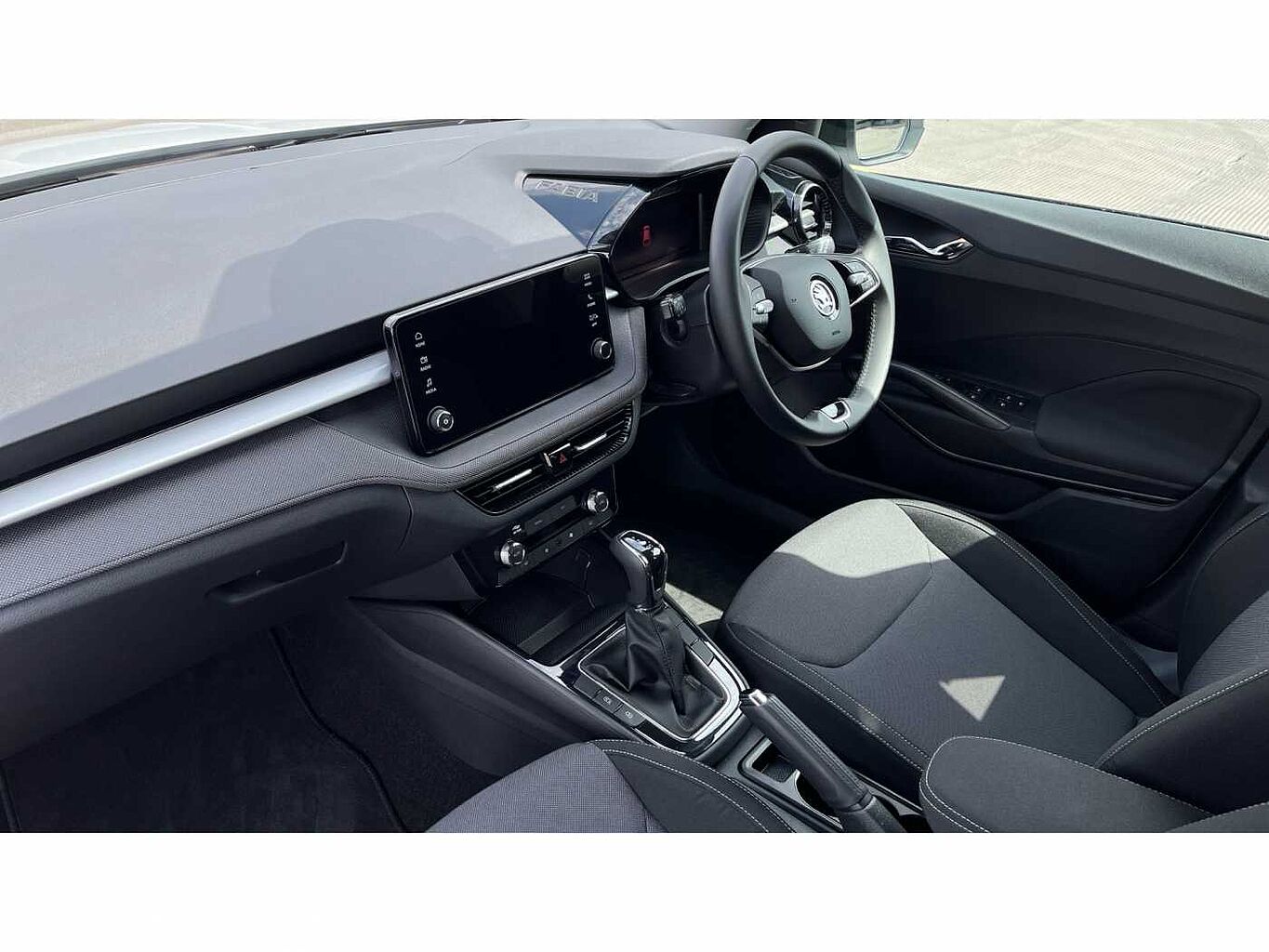 SKODA FABIA Hatch Design Edition 1.0 TSI 116 PS DSG