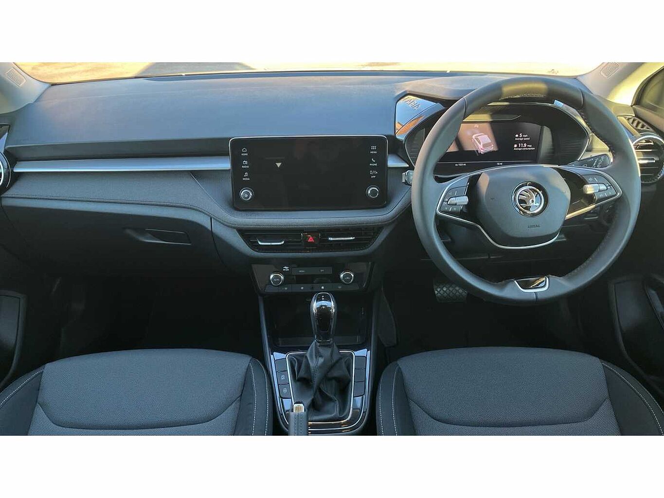 SKODA FABIA Hatch Design Edition 1.0 TSI 116 PS DSG