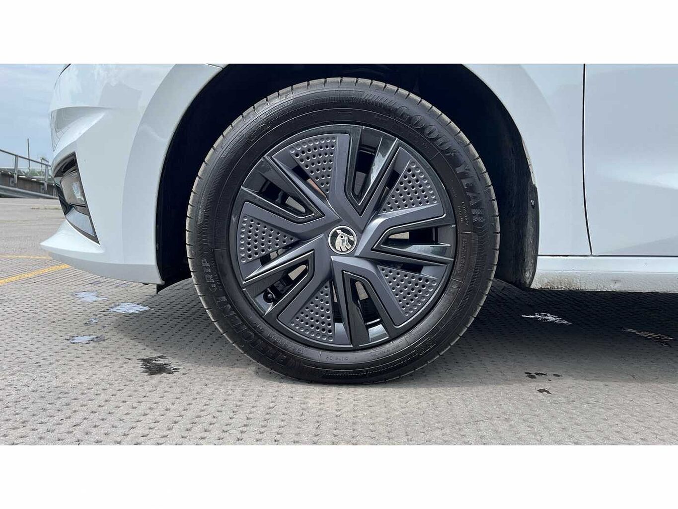 SKODA FABIA Hatch Design Edition 1.0 TSI 116 PS DSG