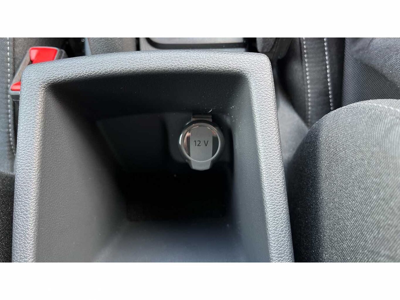 SKODA FABIA Hatch Design Edition 1.0 TSI 116 PS DSG
