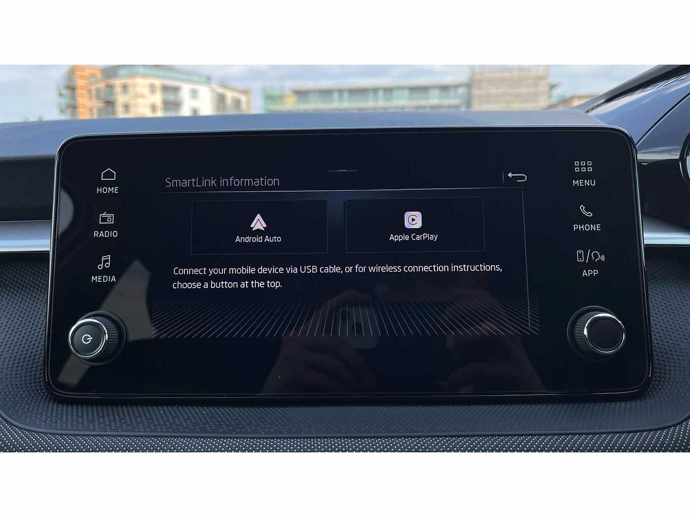SKODA FABIA Hatch Design Edition 1.0 TSI 116 PS DSG
