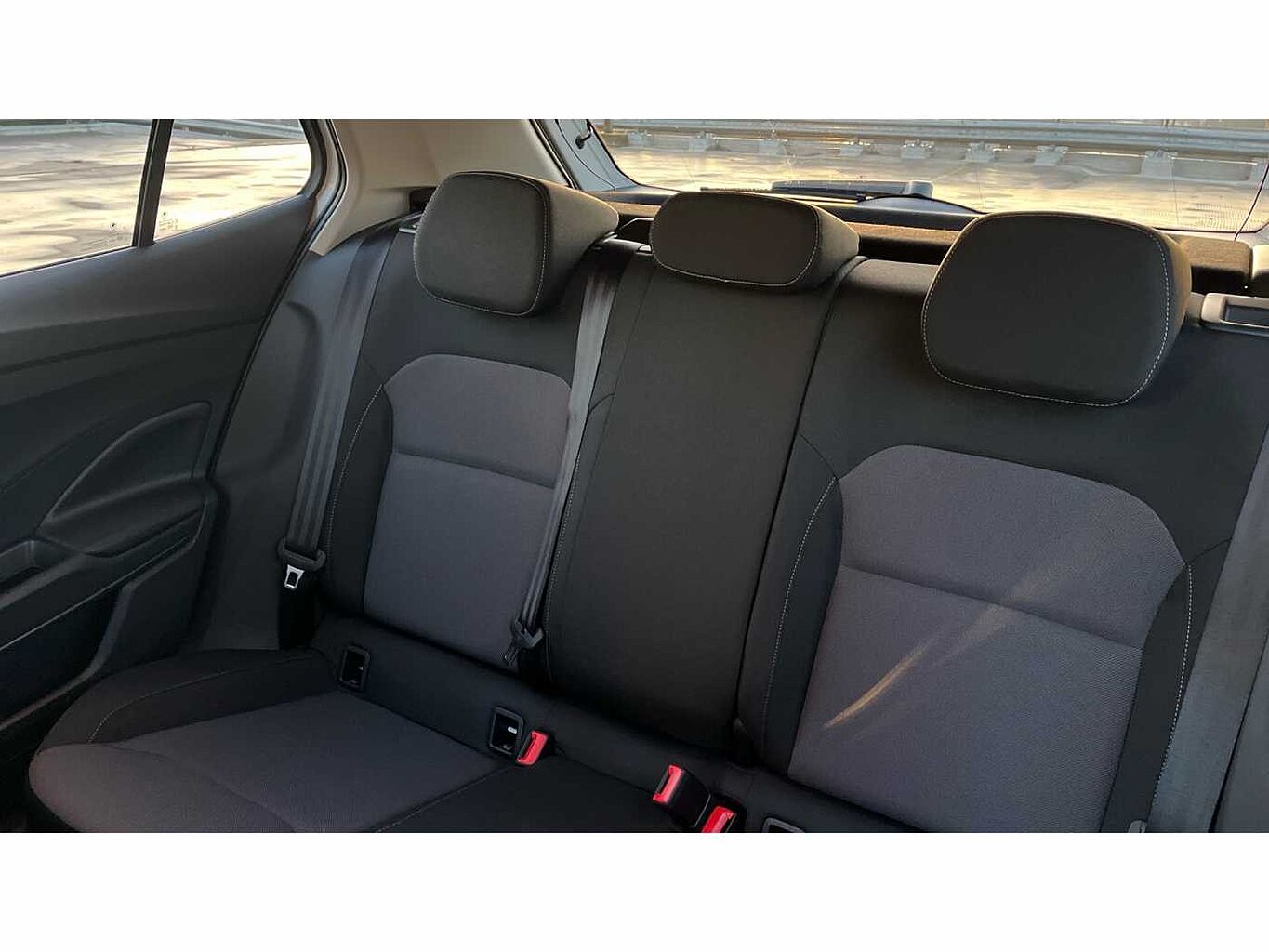 SKODA FABIA Hatch Design Edition 1.0 TSI 116 PS DSG