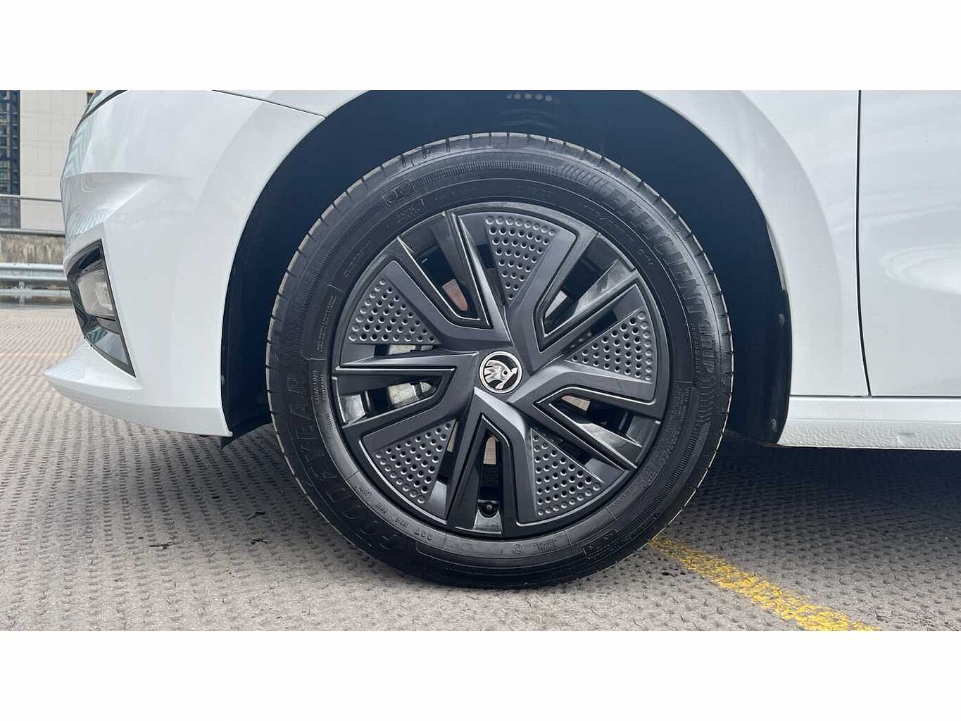 SKODA FABIA Hatch Design Edition 1.0 TSI 116 PS DSG