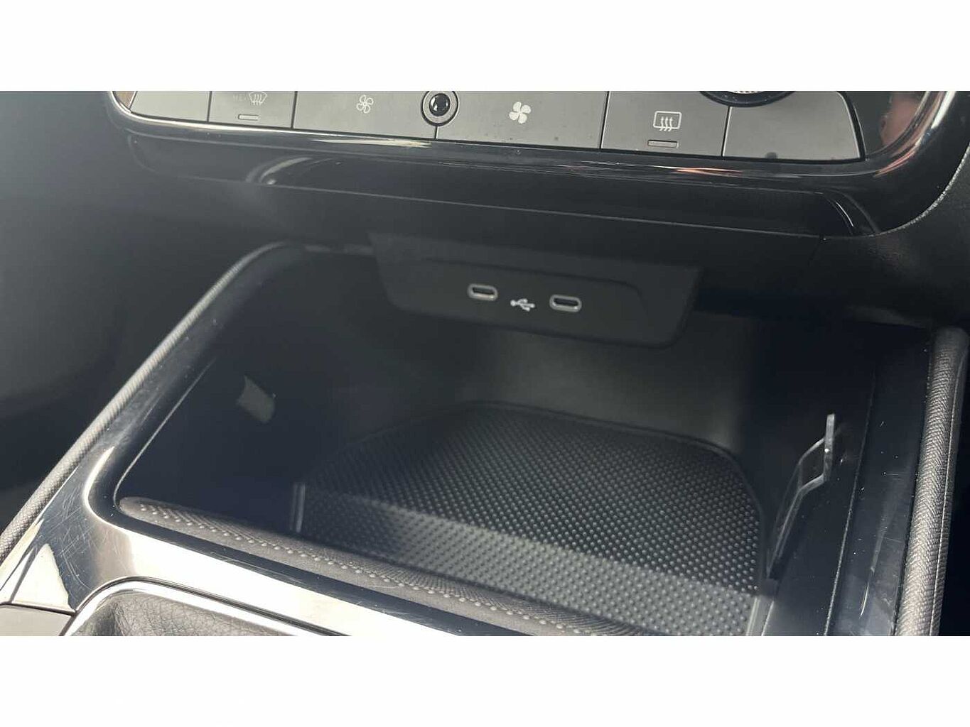 SKODA FABIA Hatch Design Edition 1.0 TSI 116 PS DSG