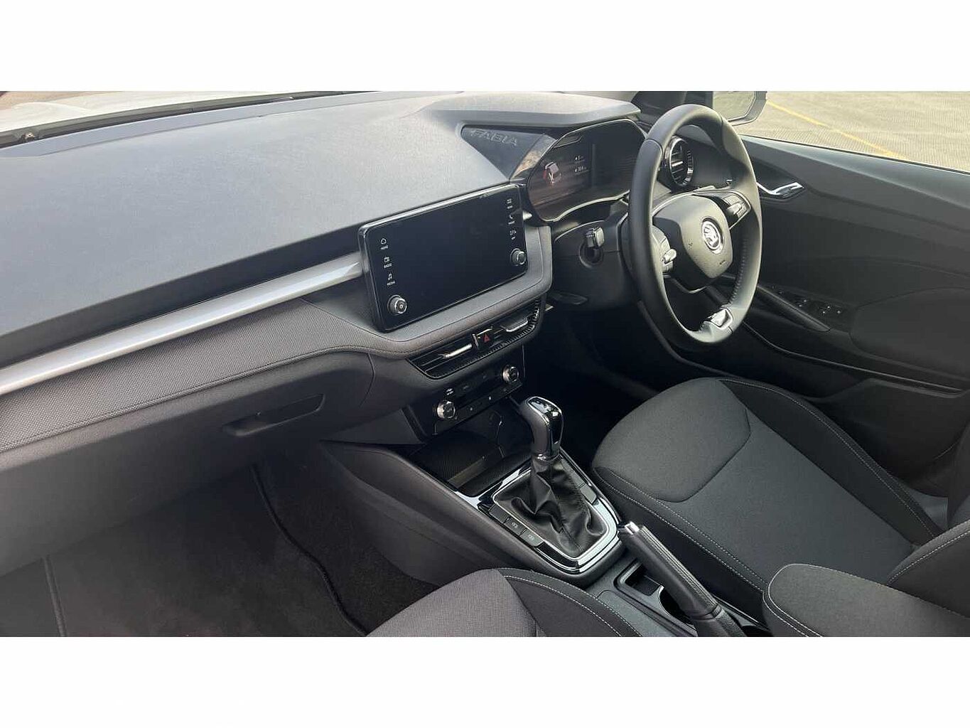 SKODA FABIA Hatch Design Edition 1.0 TSI 116 PS DSG