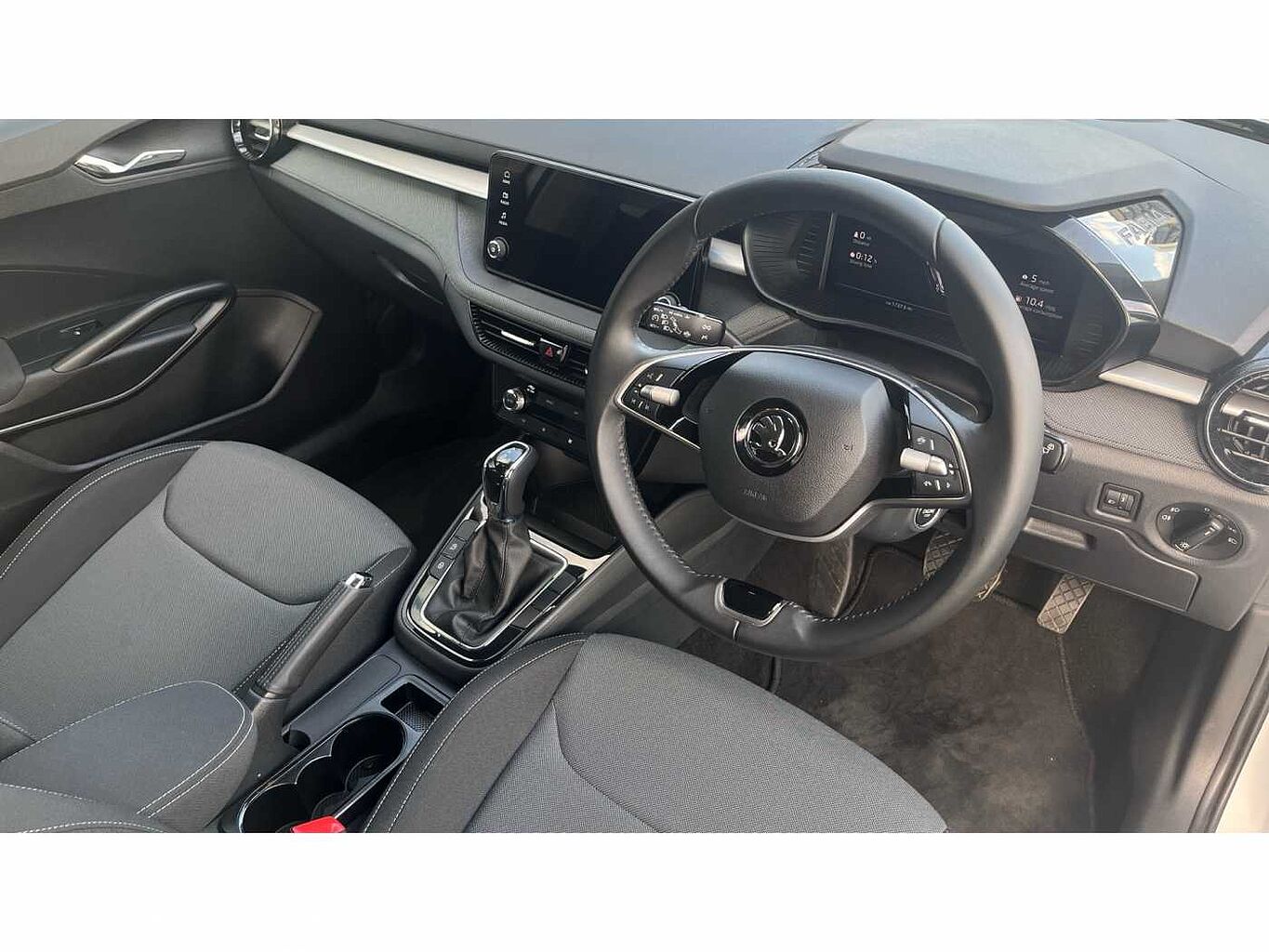 SKODA FABIA Hatch Design Edition 1.0 TSI 116 PS DSG