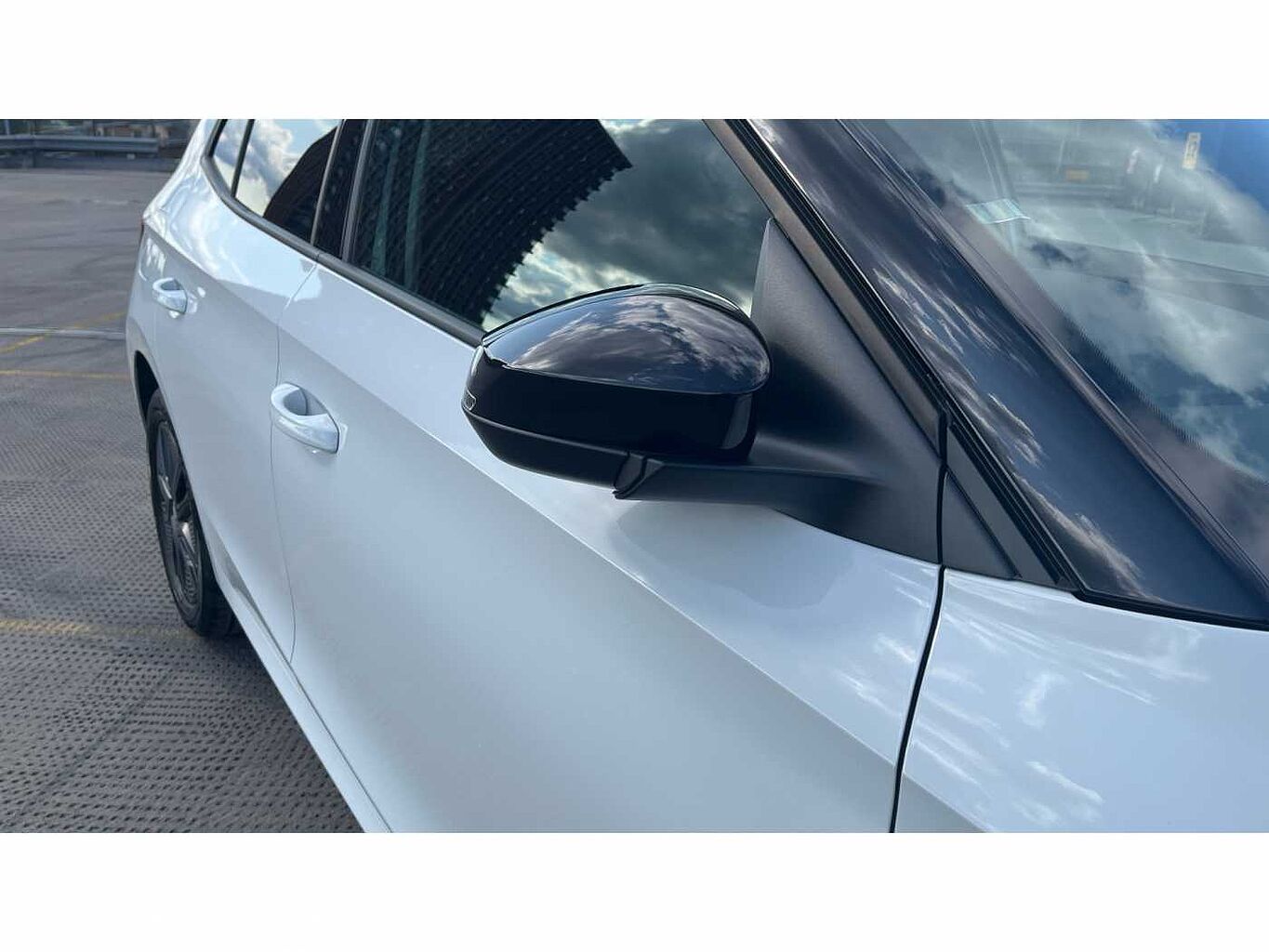 SKODA FABIA Hatch Design Edition 1.0 TSI 116 PS DSG