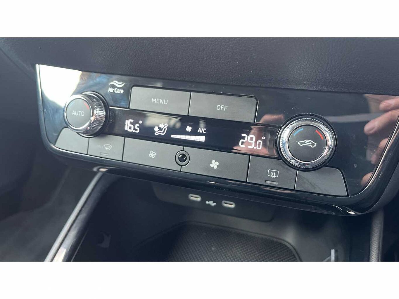 SKODA FABIA Hatch Design Edition 1.0 TSI 116 PS DSG