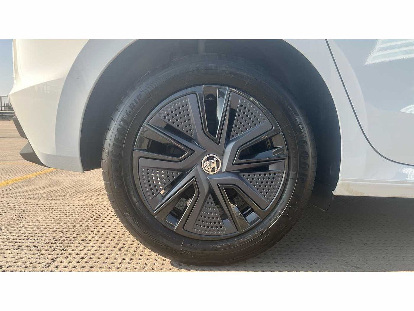SKODA FABIA Hatch Design Edition 1.0 TSI 116 PS DSG