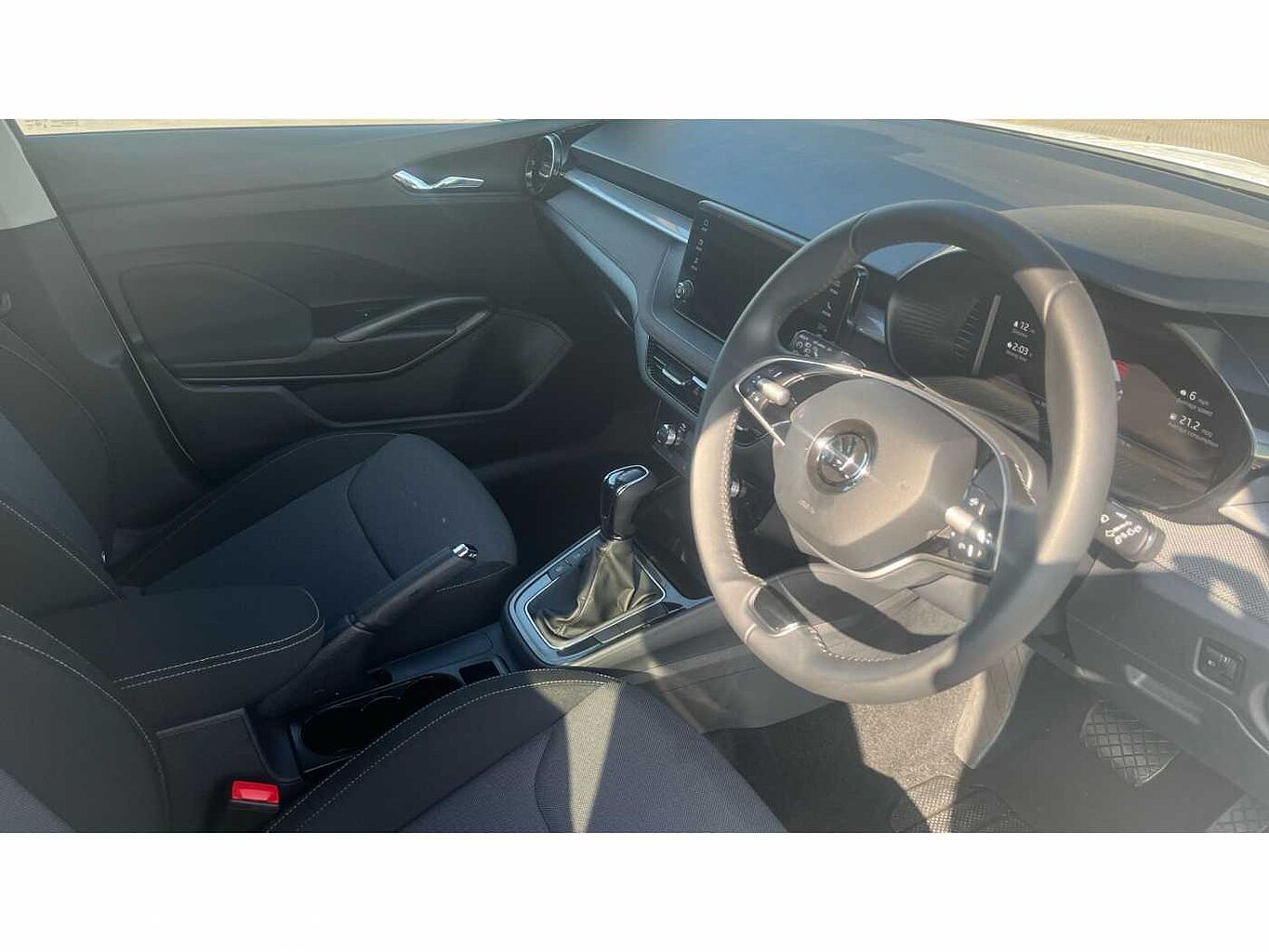 SKODA FABIA Hatch Design Edition 1.0 TSI 116 PS DSG