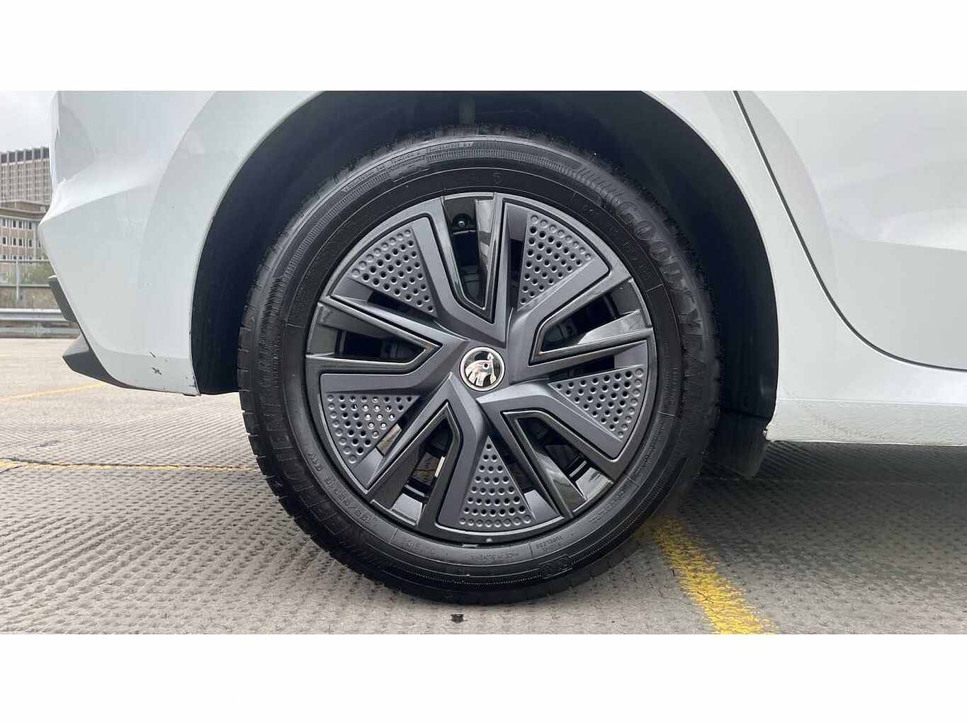SKODA FABIA Hatch Design Edition 1.0 TSI 116 PS DSG