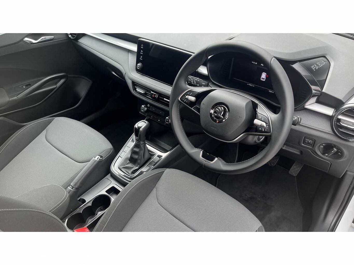 SKODA FABIA Hatch Design Edition 1.0 TSI 116 PS DSG