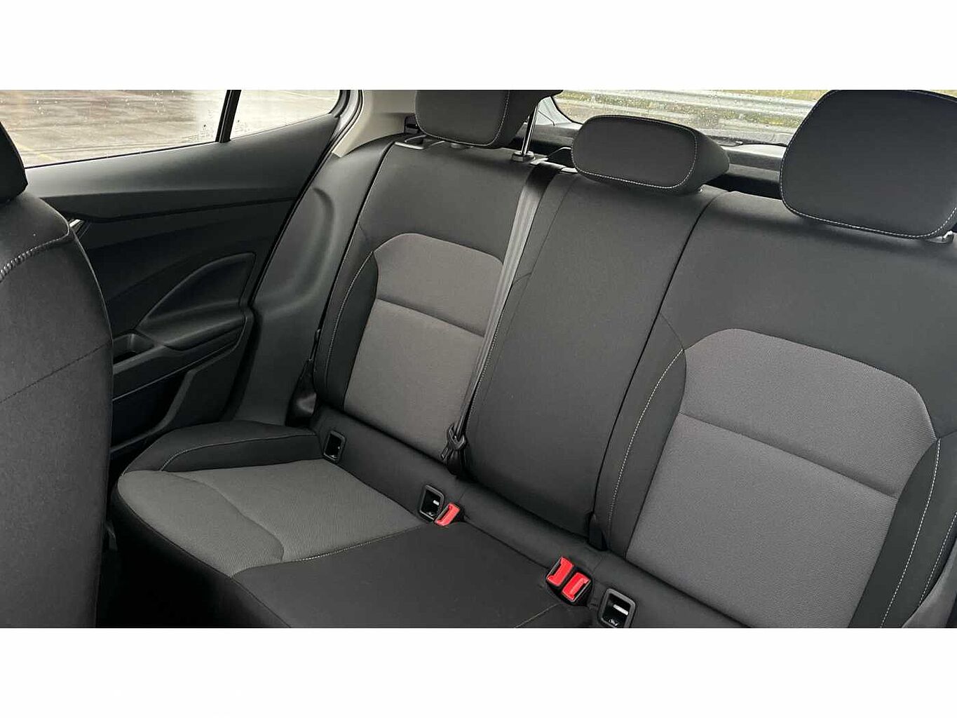 SKODA FABIA Hatch Design Edition 1.0 TSI 116 PS DSG