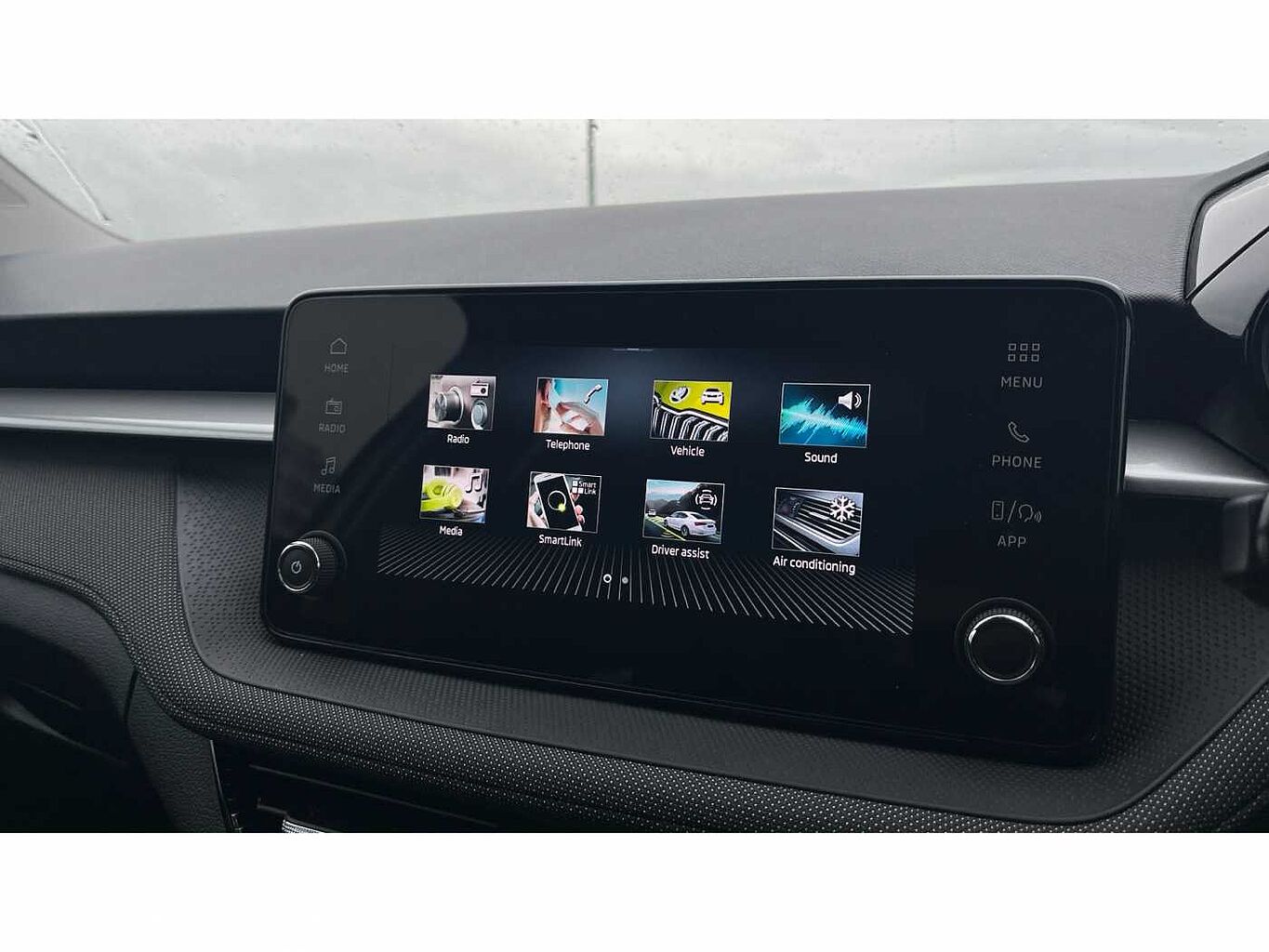SKODA FABIA Hatch Design Edition 1.0 TSI 116 PS DSG