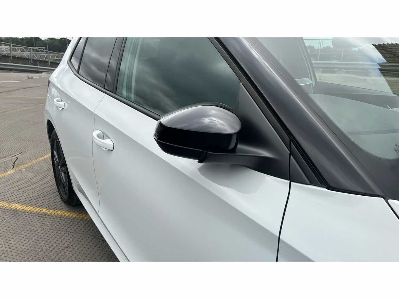 SKODA FABIA Hatch Design Edition 1.0 TSI 116 PS DSG