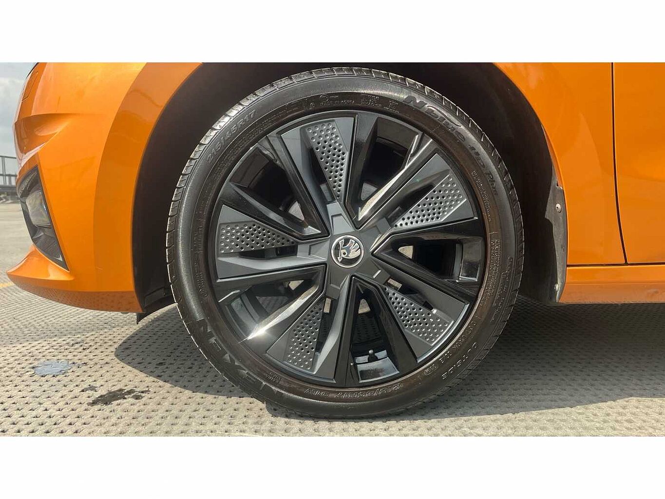 SKODA FABIA 1.0 TSI Colour Edition 5dr