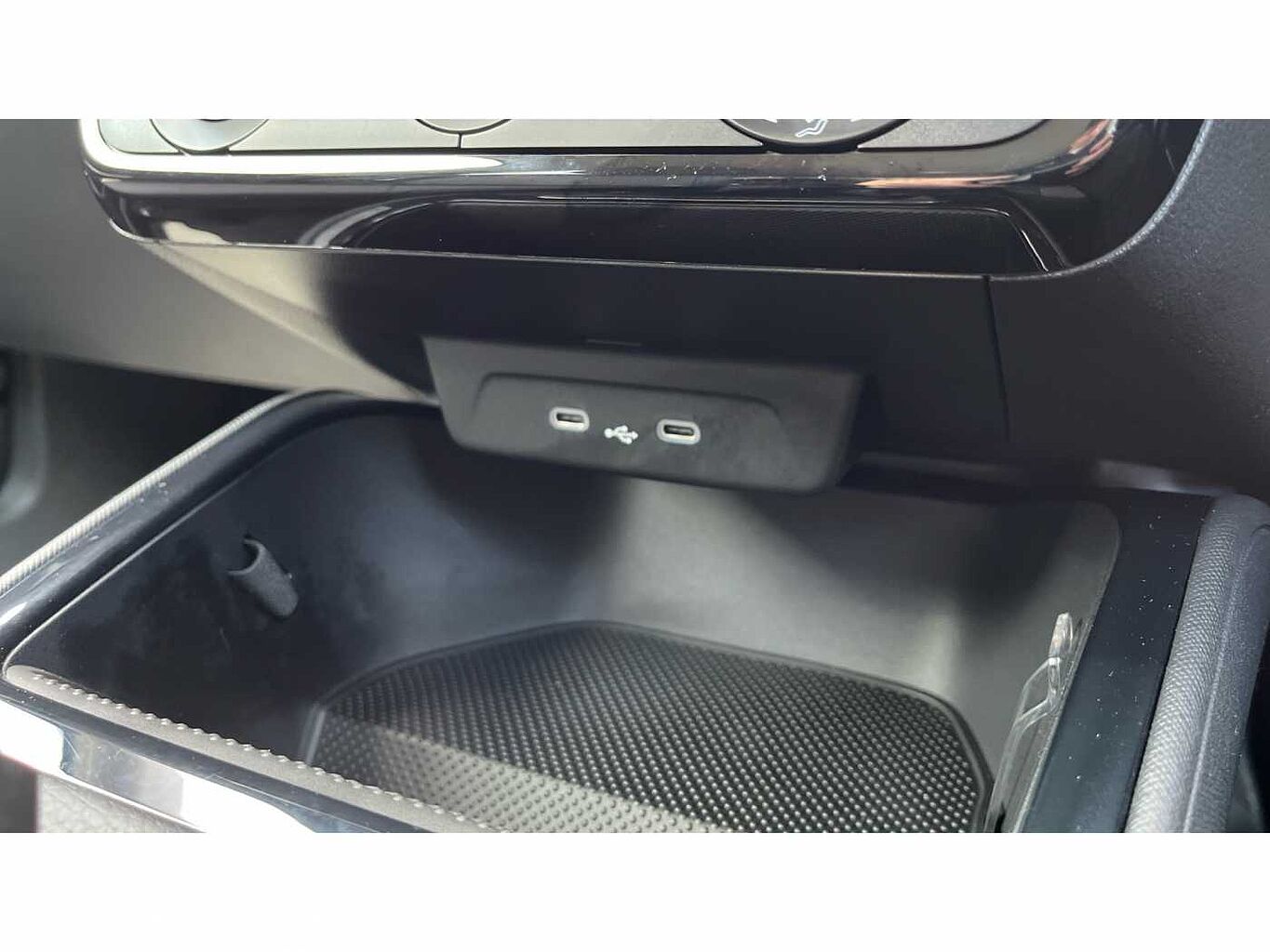 SKODA FABIA 1.0 MPI 80 Colour Edition 5dr